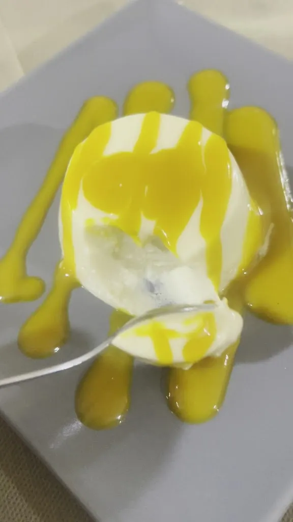 Vika Popowa_Trattoria da zia Giovanna di Sotgiu Giuseppe_Bessude_avis