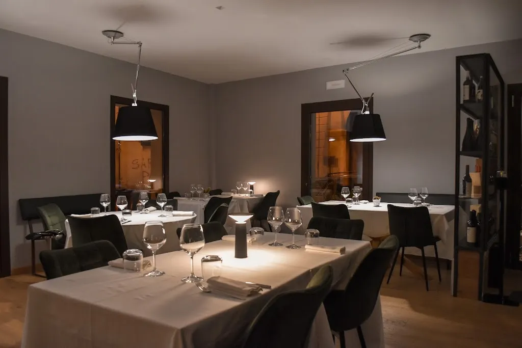 Osteria De' Mercati restaurant in Bessude