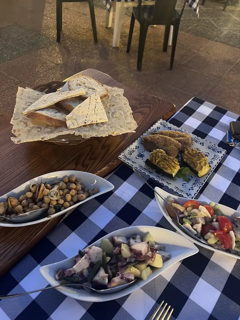 BA moonlit_Locanda Dei Mori_Bessude_review