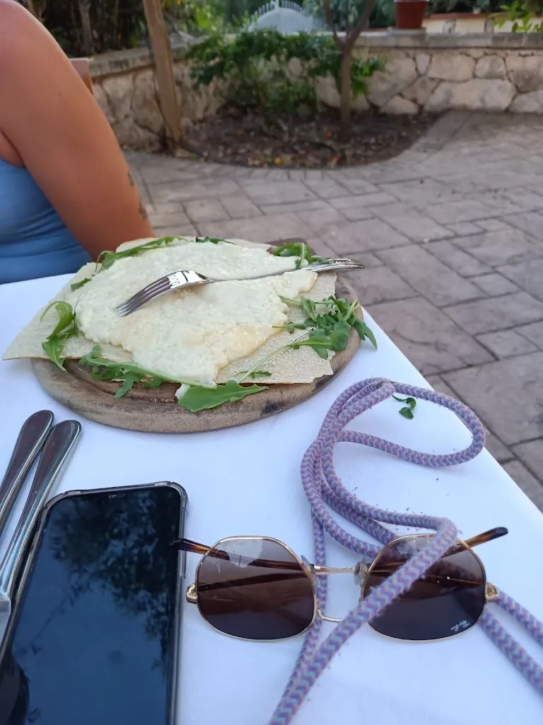 Francesco Spinuso_Locanda Uri Ristorante Pizzeria_Bessude_review