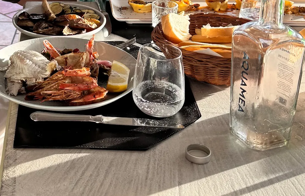 Jeroen Hoppe_La Volpe_Budoni_review