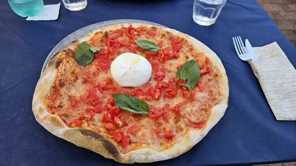 Ristorante pizzeria malamurì_Budoni_slider_image_2