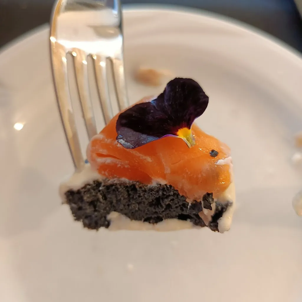 Anna Bilous_Kris Eight_Burcei_review