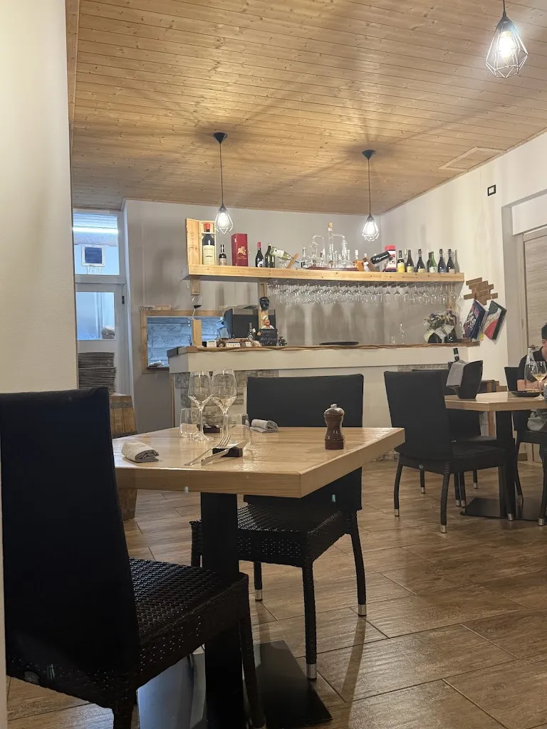 Kris Eight restaurant in Burcei