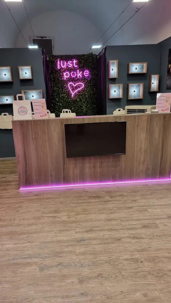 Riccardo Sorrentini_Just Pokè_Galatina_review