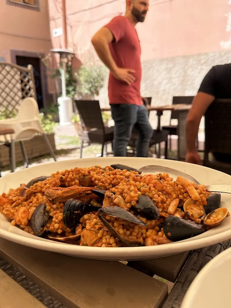 Boris Várhelyi_Trattoria Pizzeria Le 2 Piazze_Bosa_recensione