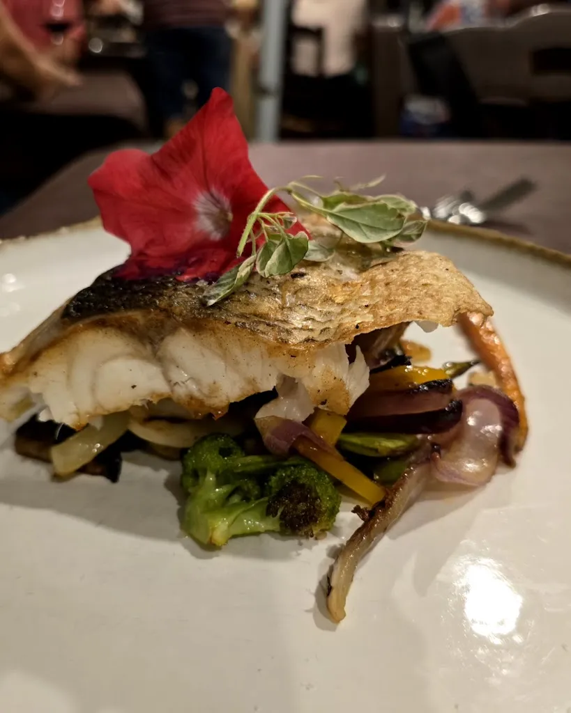 toe knee_Essenza al Borgo Sant'Ignazio_Bosa_review