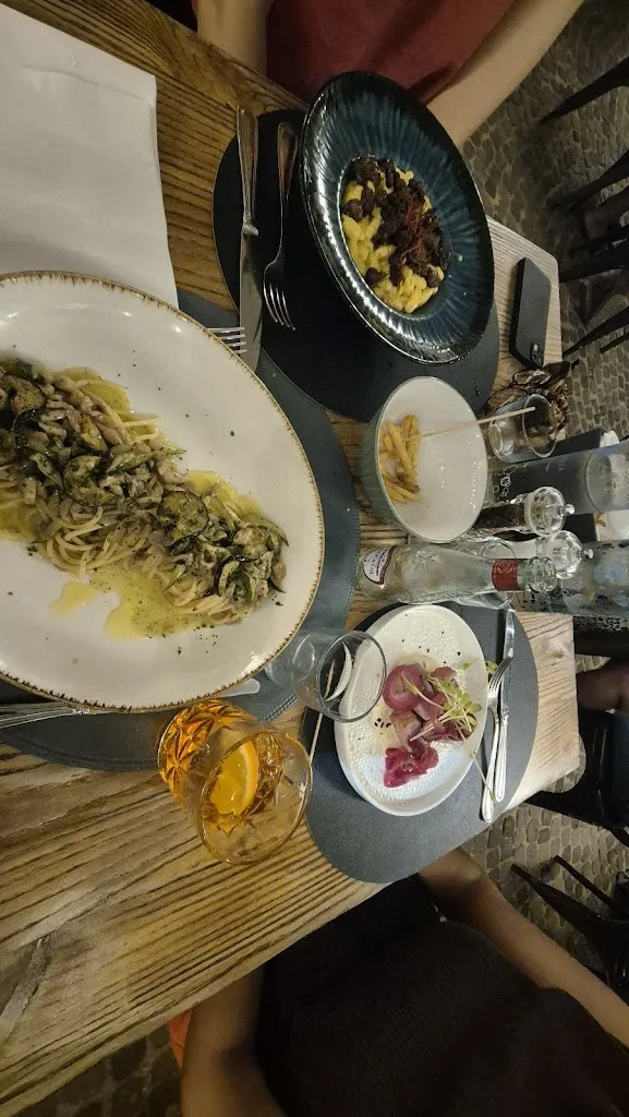 Jessica Kalla_AQUA Drink and Fine Restaurant_Buggerru_review