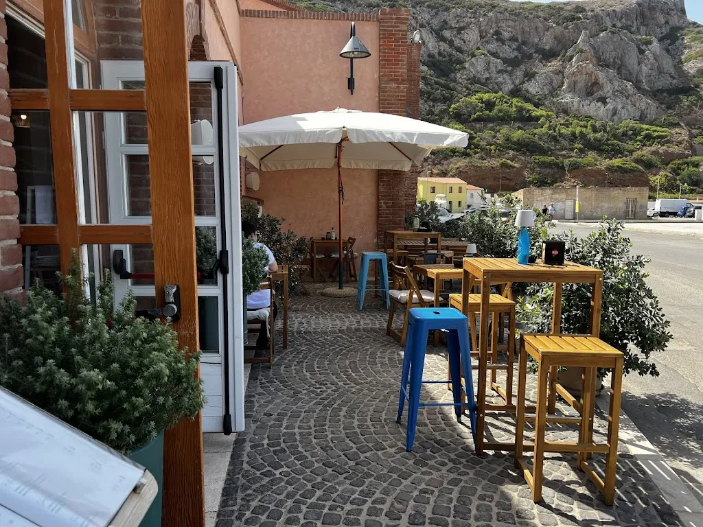 AQUA Drink and Fine Restaurant_Buggerru_slider_image_2