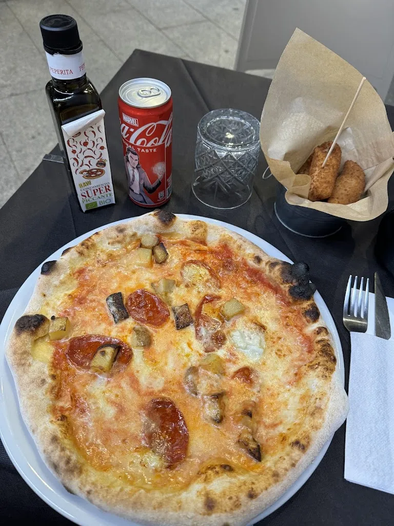 vanlife_unlimited_Pizzeria Pino's di Frontera Giuseppe_Calangianus_review