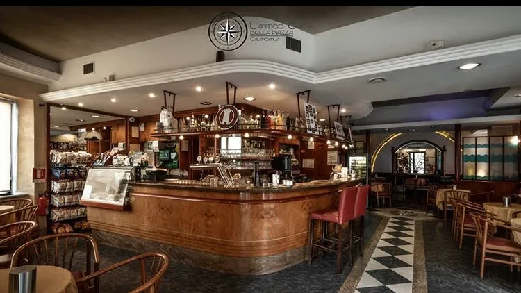 L' antico caffe' della piazza restaurant in Calangianus