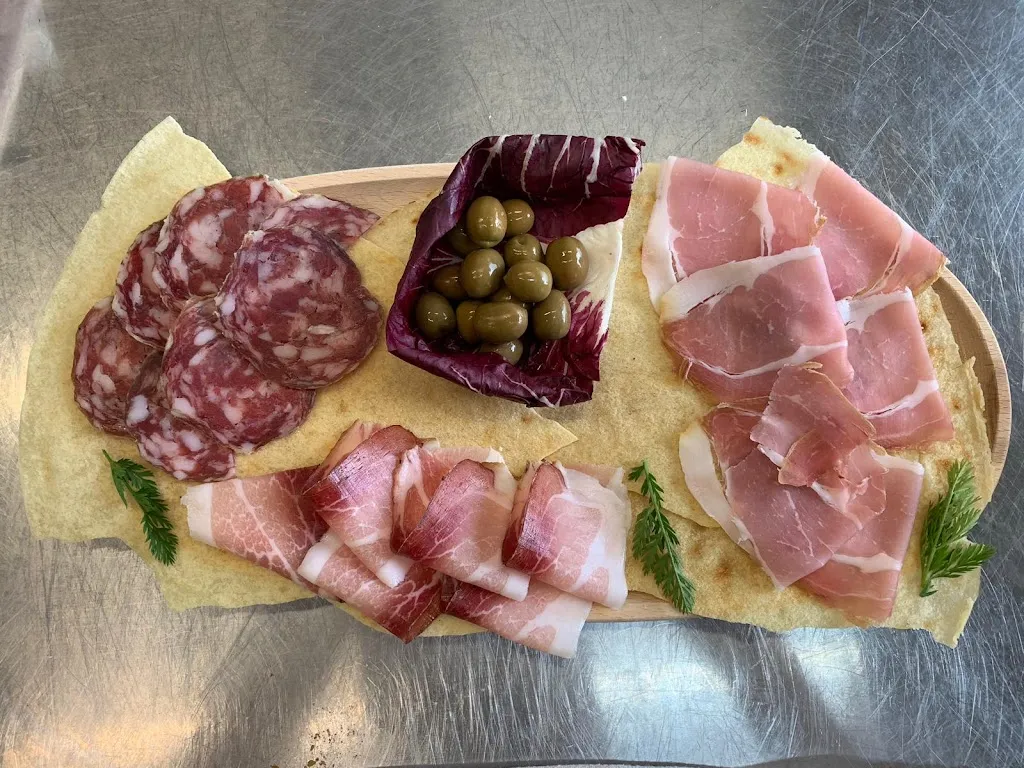 Zeus Bar di Imperio Maria Grazia_Calangianus_slider_image_1