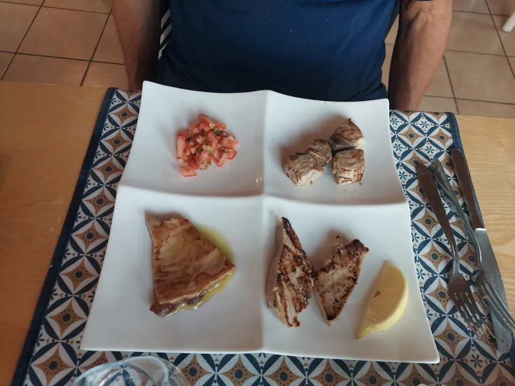 Menu_Osteria della Tonnara_Carloforte_image_7