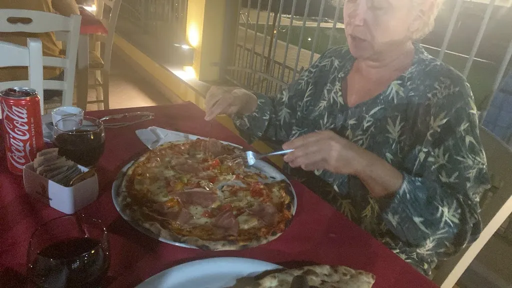 Bar Pizzeria Belvedere_Cheremule_slider_image_2