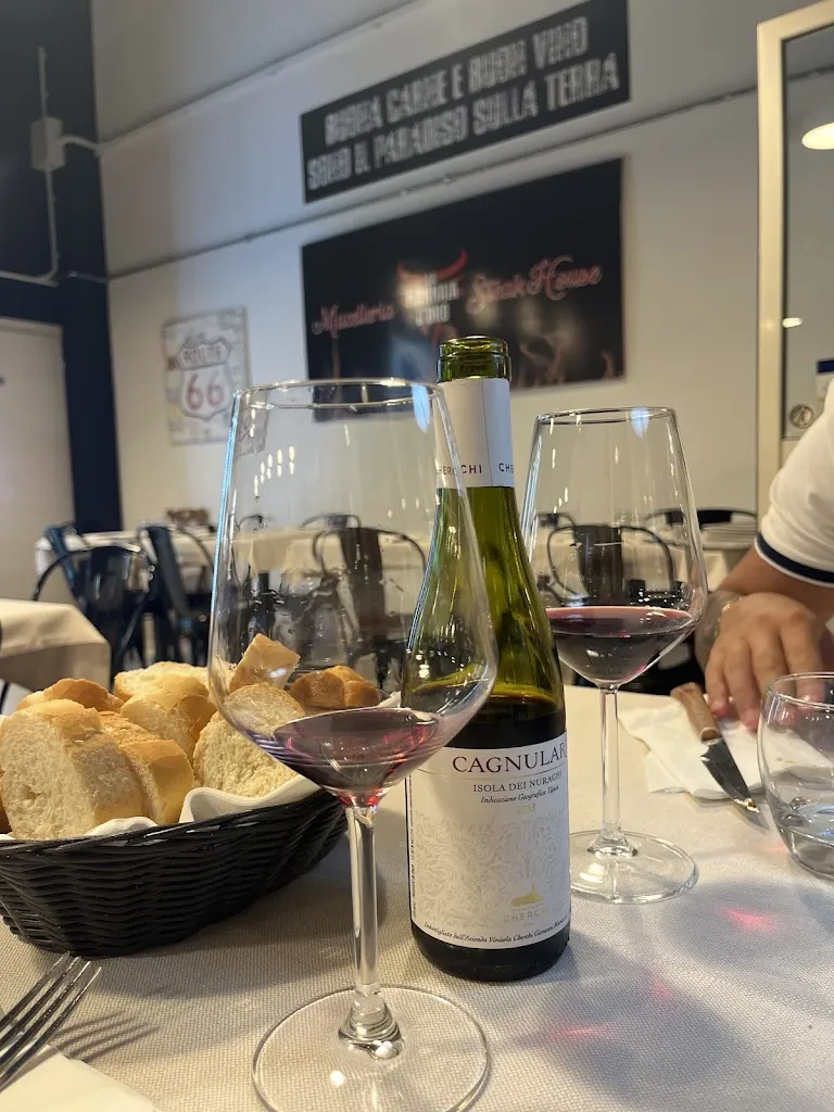 claudia pinna_La Mannaia d'Oro di Gianpaolo e Stefania_Codaruina_review