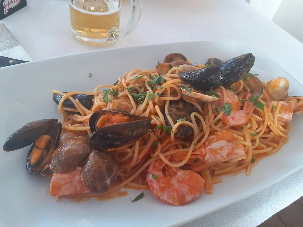 J.R A_Ristorante Pizzeria Pazza Idea_Codaruina_review