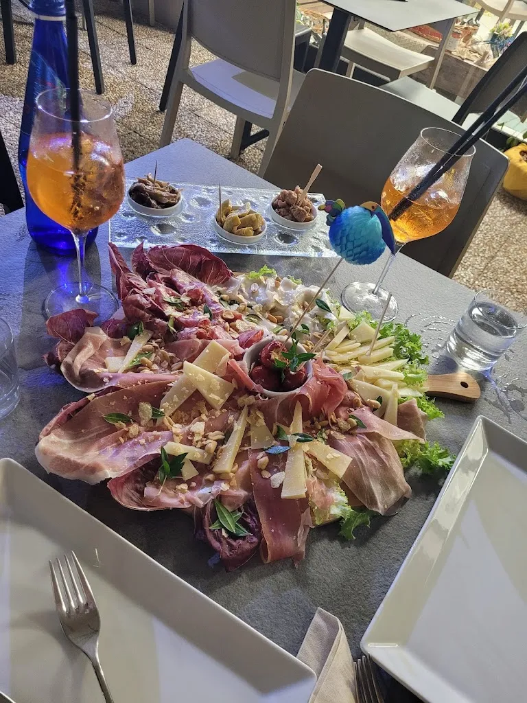 Tereza Vinklárková_Sardegna style_Codaruina_review