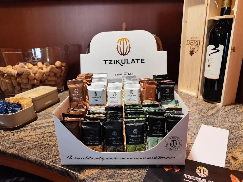 Fausto Rossini_Antico caffè barra_Codrongianos_recensione