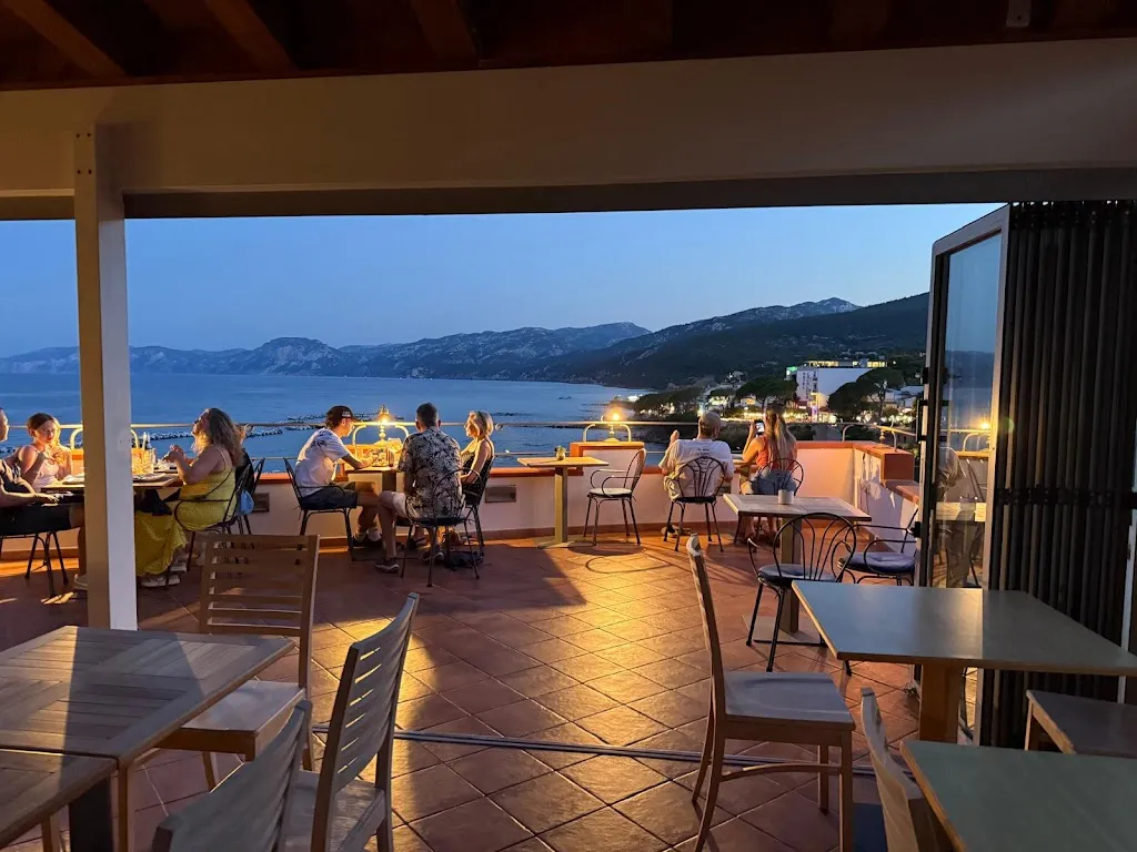 THE ROOFTOP Cala Gonone – Cocktail, Wine & Food restaurant in Cala Gonone