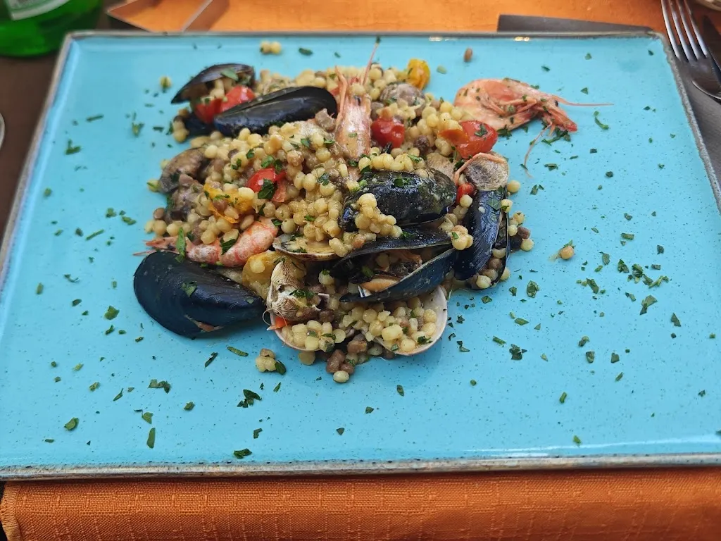 Esam Golam_Ristorante Pizzeria La Poltrona_Cala Gonone_review