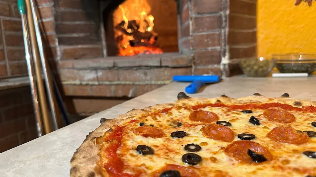 Pizzeria La Pergola_Galugnano_slider_image_2