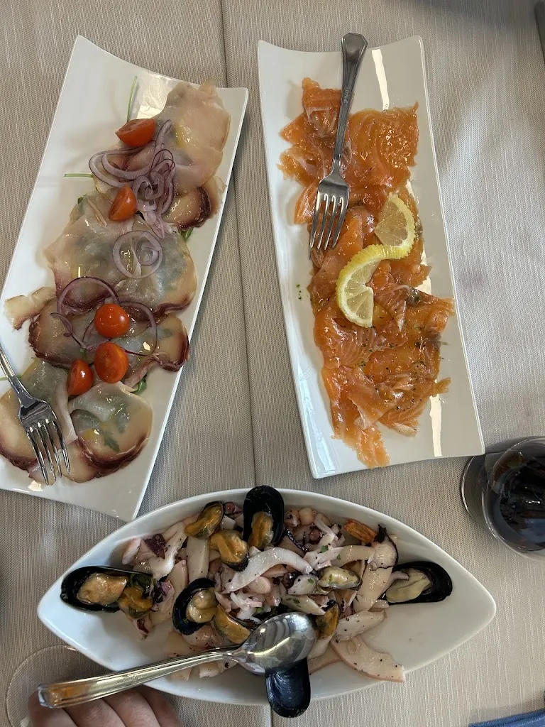 Mauro Leone_Terra di Mare Ristorante - Pizzeria_Cala Gonone_review