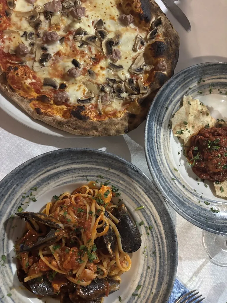 Musicafe_Cala Gonone_slider_image_3