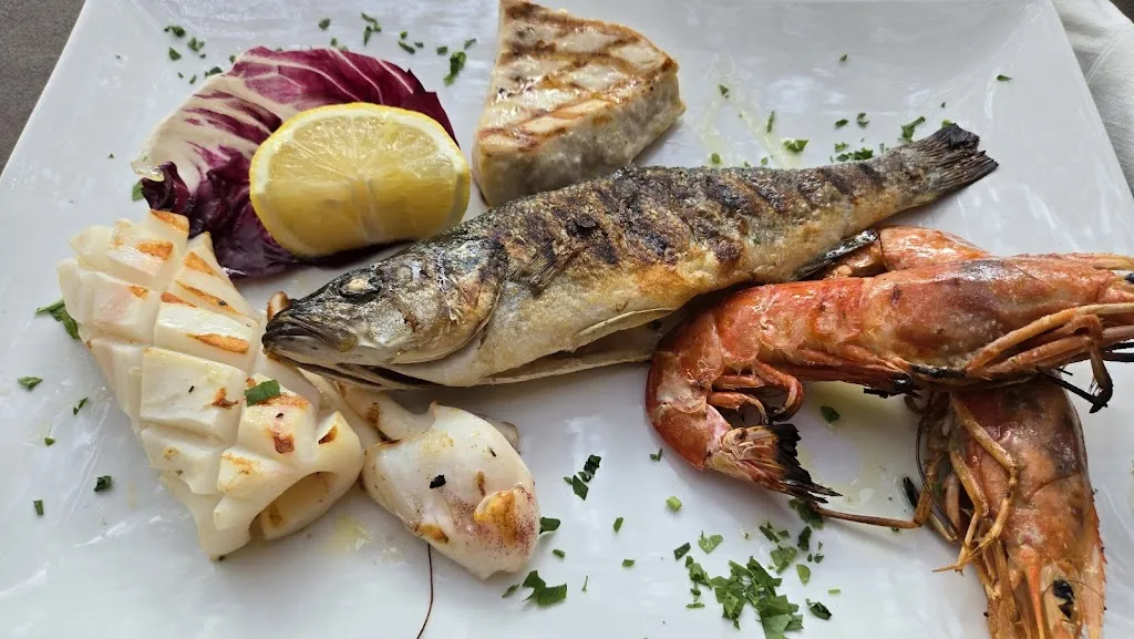 `DuePi` Ristorante - Pizzeria - Live Grill_Cala Gonone_slider_image_3