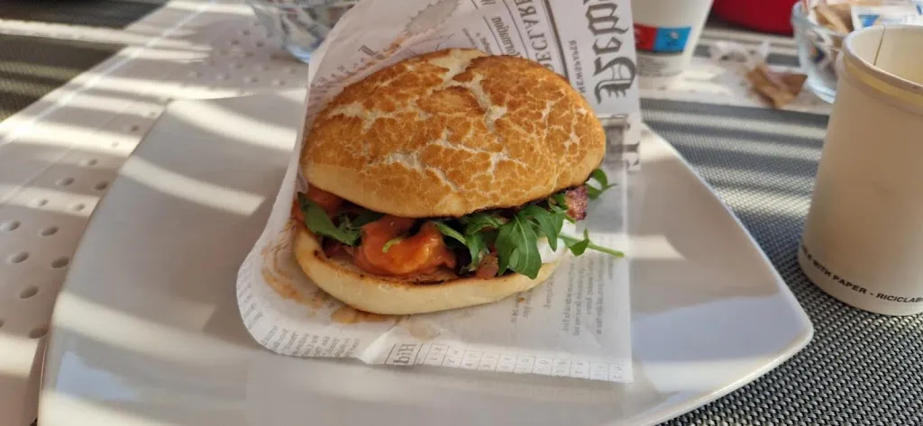 Grzegorz_ola_PALMA BEACH GONONE_Cala Gonone_review