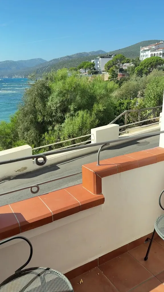 Classic Christine_BUE MARINO Hotel & Cocktail Bar_Cala Gonone_review