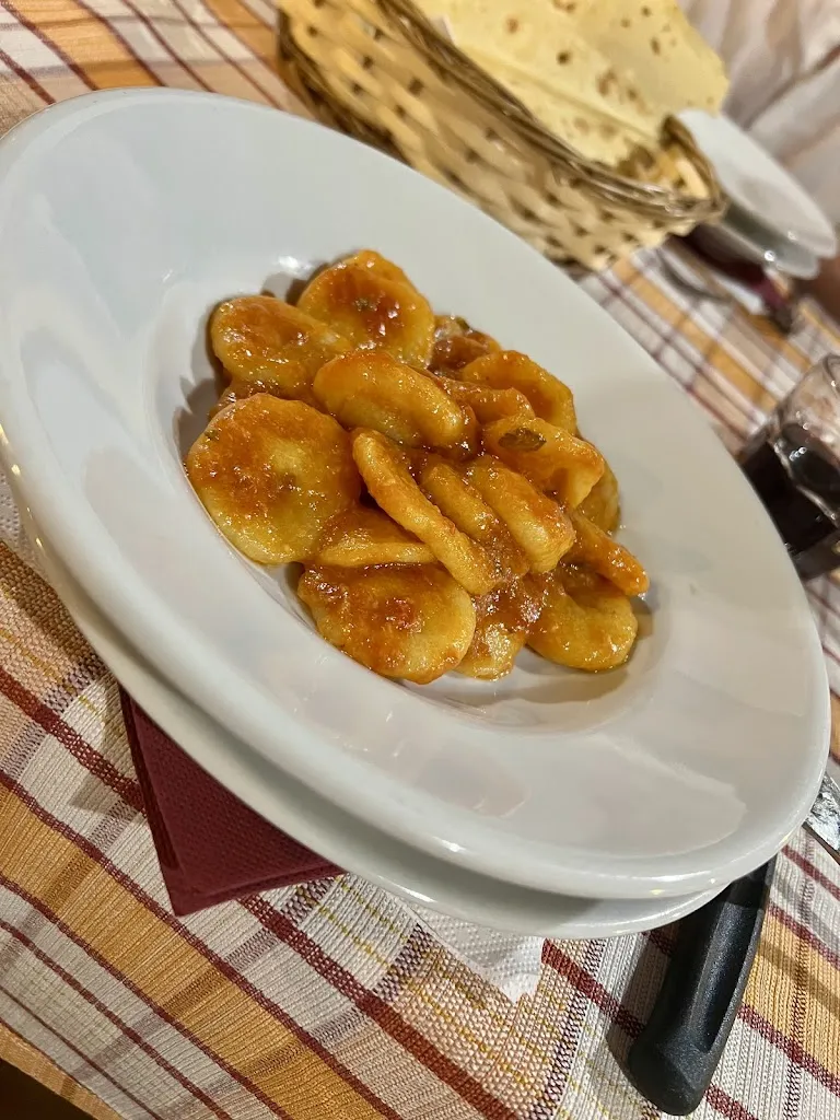 skowronek._Agriturismo Nuraghe Mannu_Cala Gonone_review