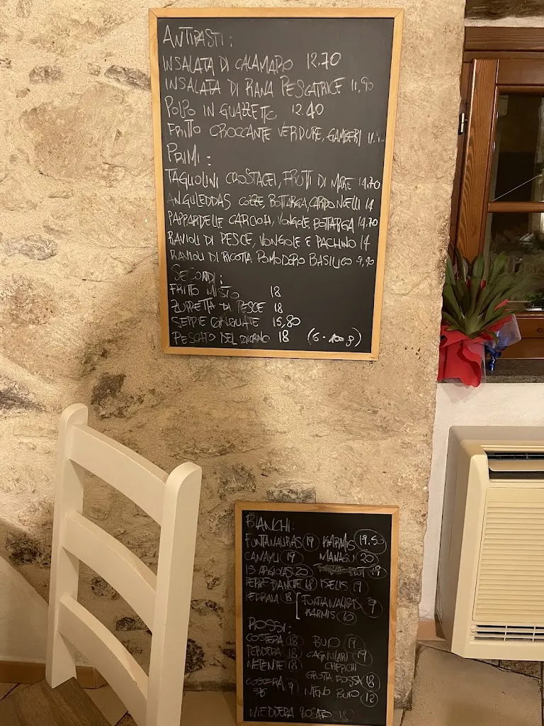 Brittany Thompson_Meridiana_Cuglieri_review