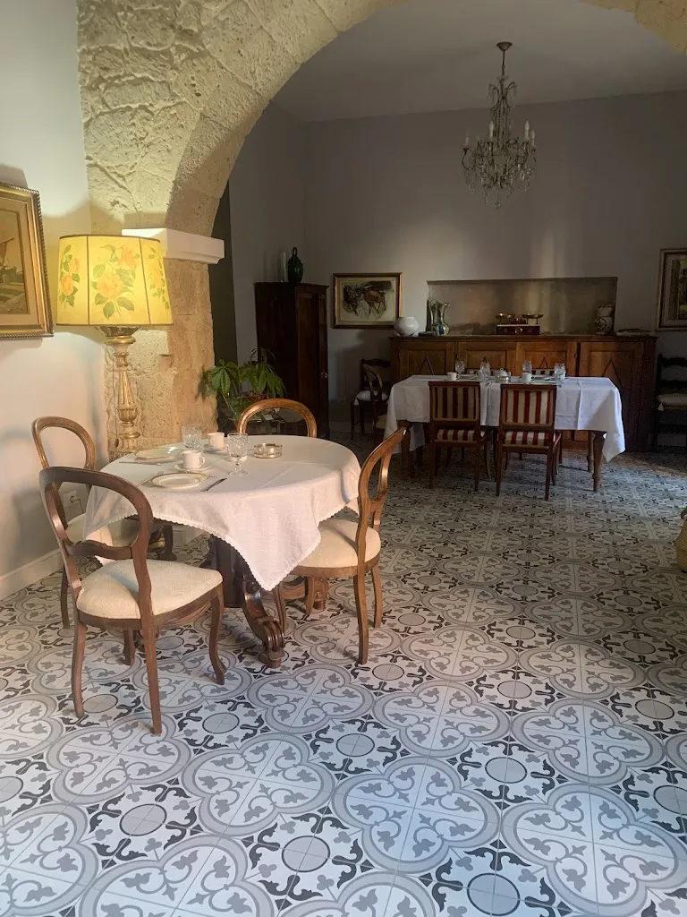 Borgo Prima Luce ospitalita e gusto_Cuglieri_slider_image_1