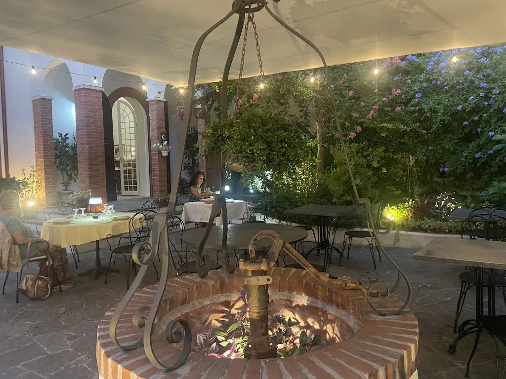 Borgo Prima Luce ospitalita e gusto_Cuglieri_slider_image_3