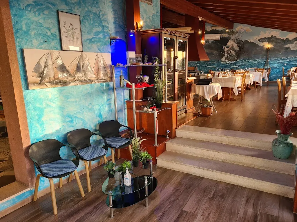 Restaurant Bar Del Capitano_Cuglieri_slider_image_1