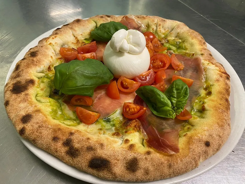 Dolce Nero Ristorante Pizzeria_Decimoputzu_slider_image_3