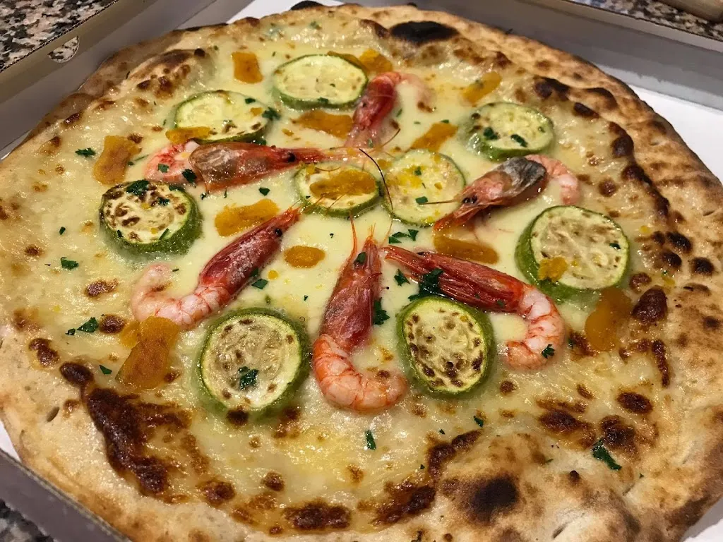 Pizzeria La Lanterna Decimomannu_Decimomannu_slider_image_3