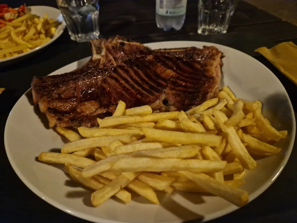 Plus caffe Park Decimomannu restaurant in Decimomannu