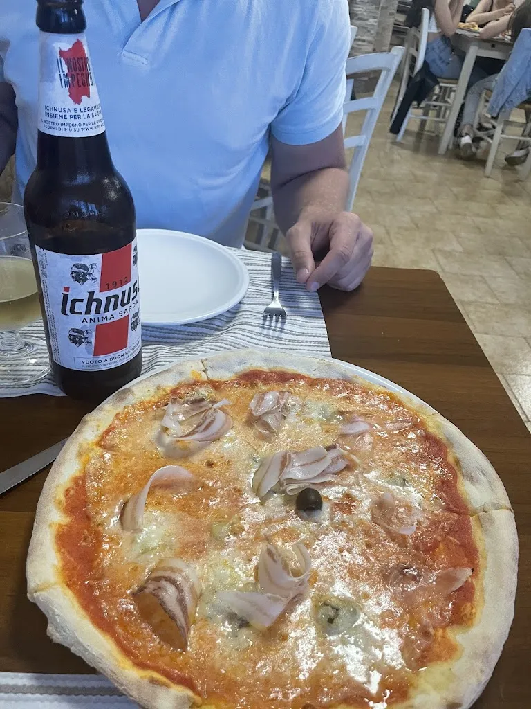 Dagnija Grīnberga_Pizzeria S 'Abile_Desulo_review