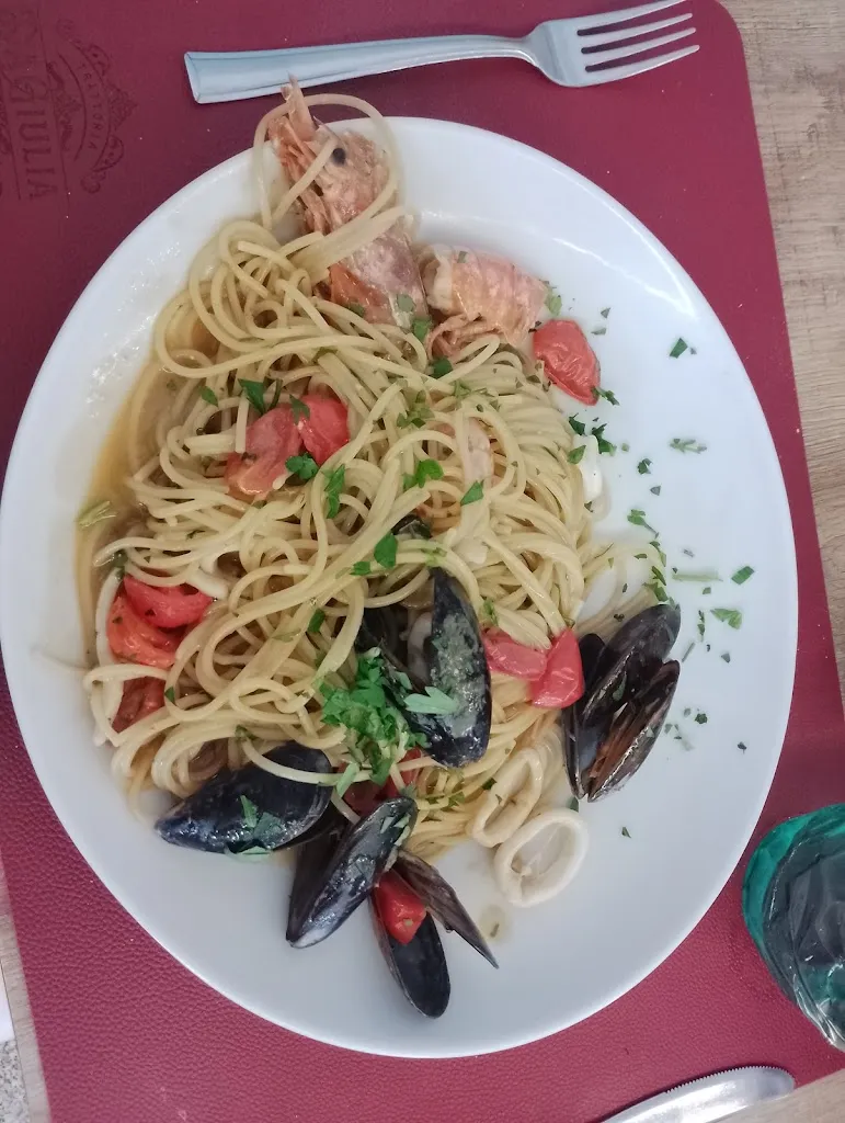 Helen R_Ristorante Trattoria Da Angelo_Domus de Maria_review