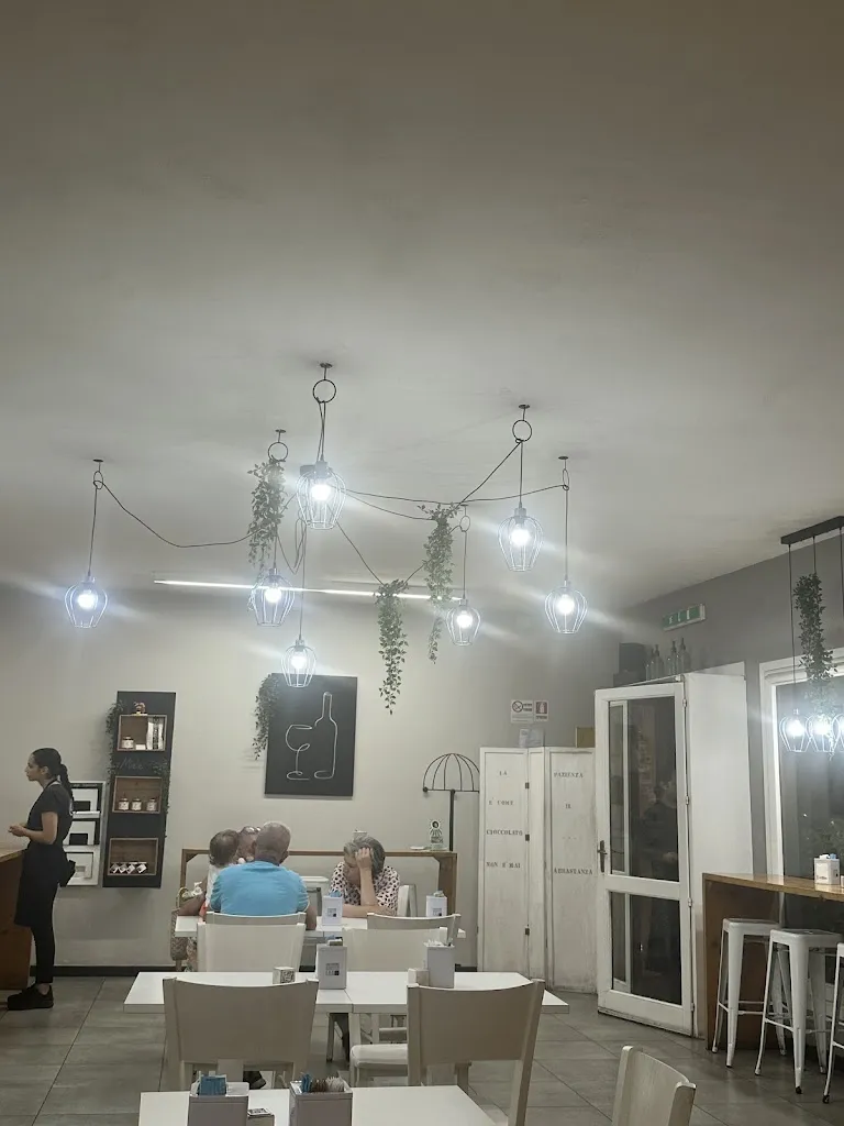 Klára Prusíková_COCO BAR_Capoterra_review