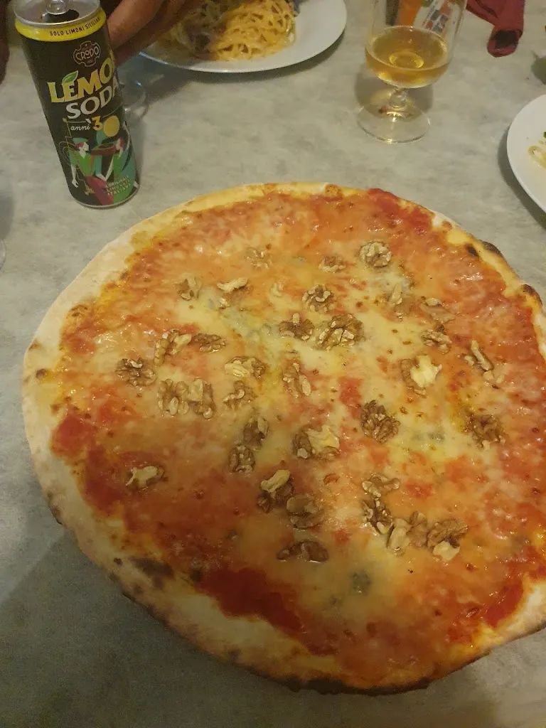 Pauli Konjanan_Pizzeria Europa_Capoterra_review