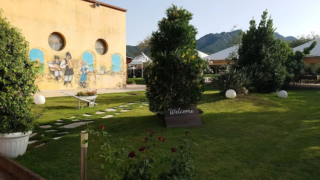 Patricia O'Brien_Agriturismo Il Murales - Cagliari_Capoterra_review