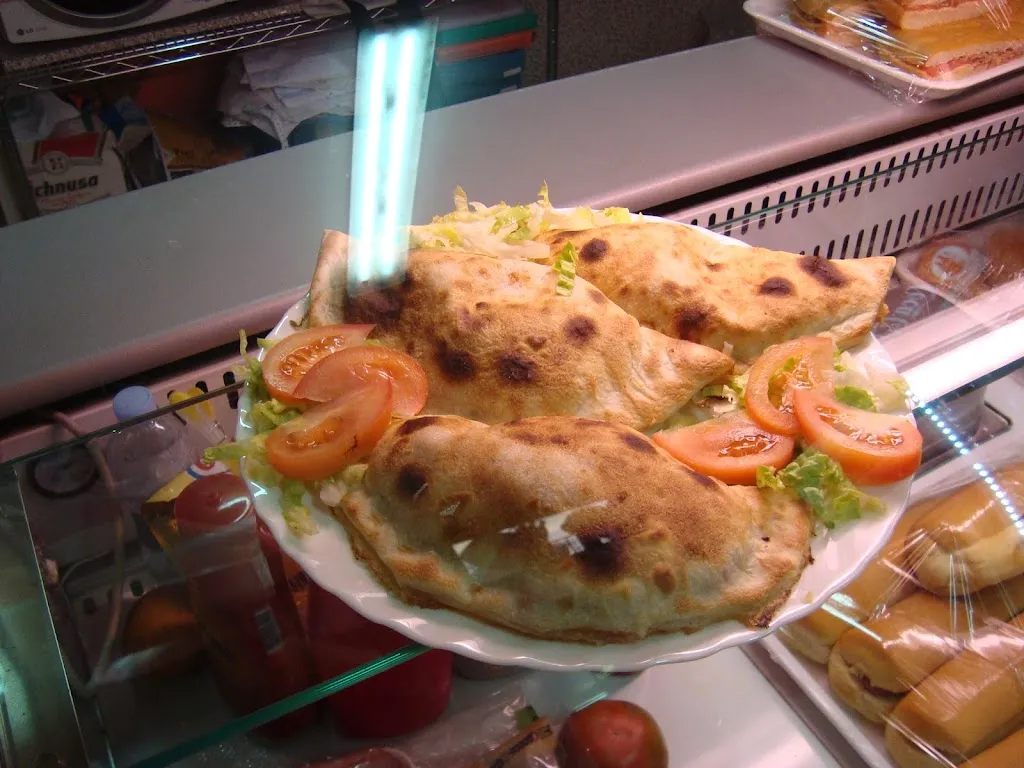 Pizzeria Paperino di Ortu Nicola restaurant in Capoterra