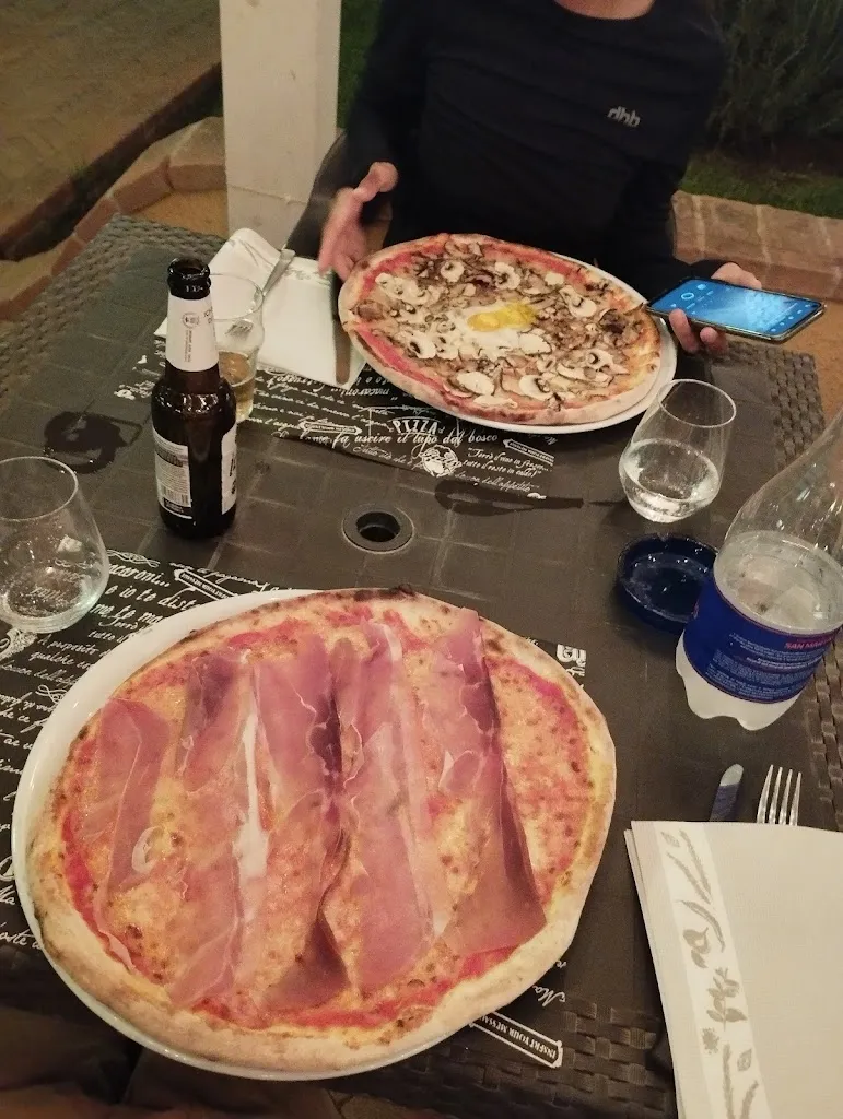 Sofiane Sehili_Mamà Bar Pizzeria Ristorante_Capoterra_review