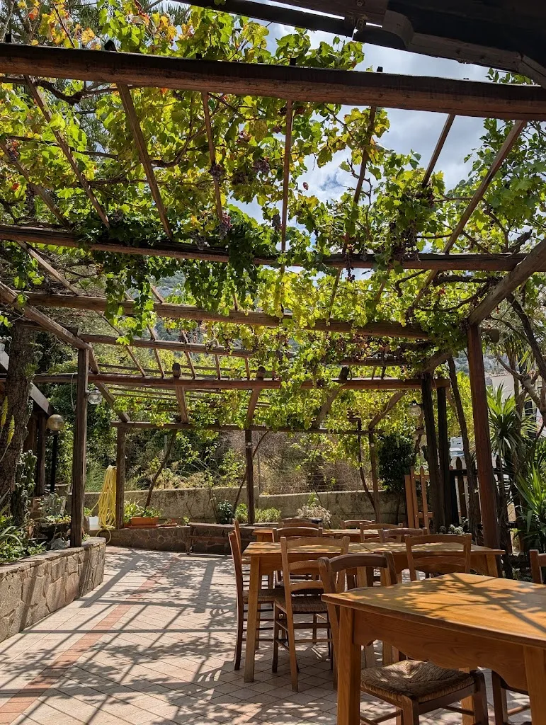 Lìtu Osteria Moderna restaurant in Dorgali