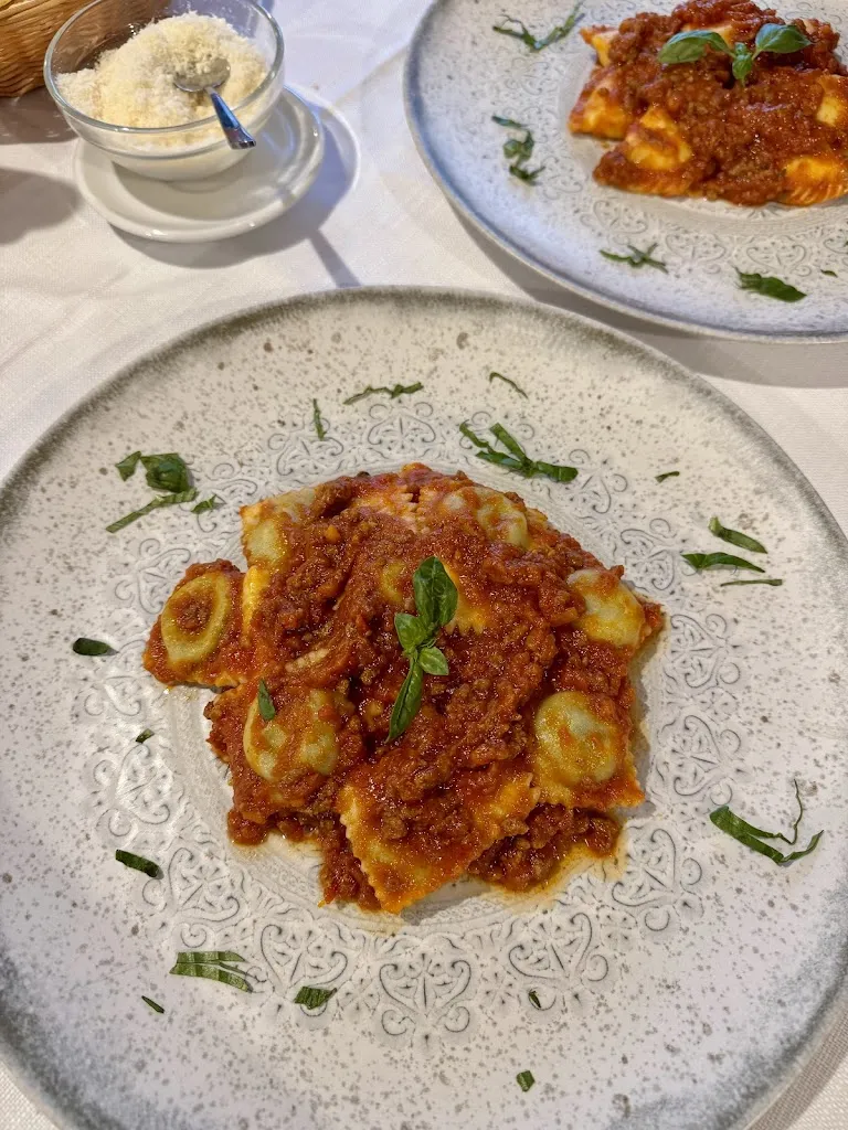 Olga Zhukova_DaPerez_Dorgali_review