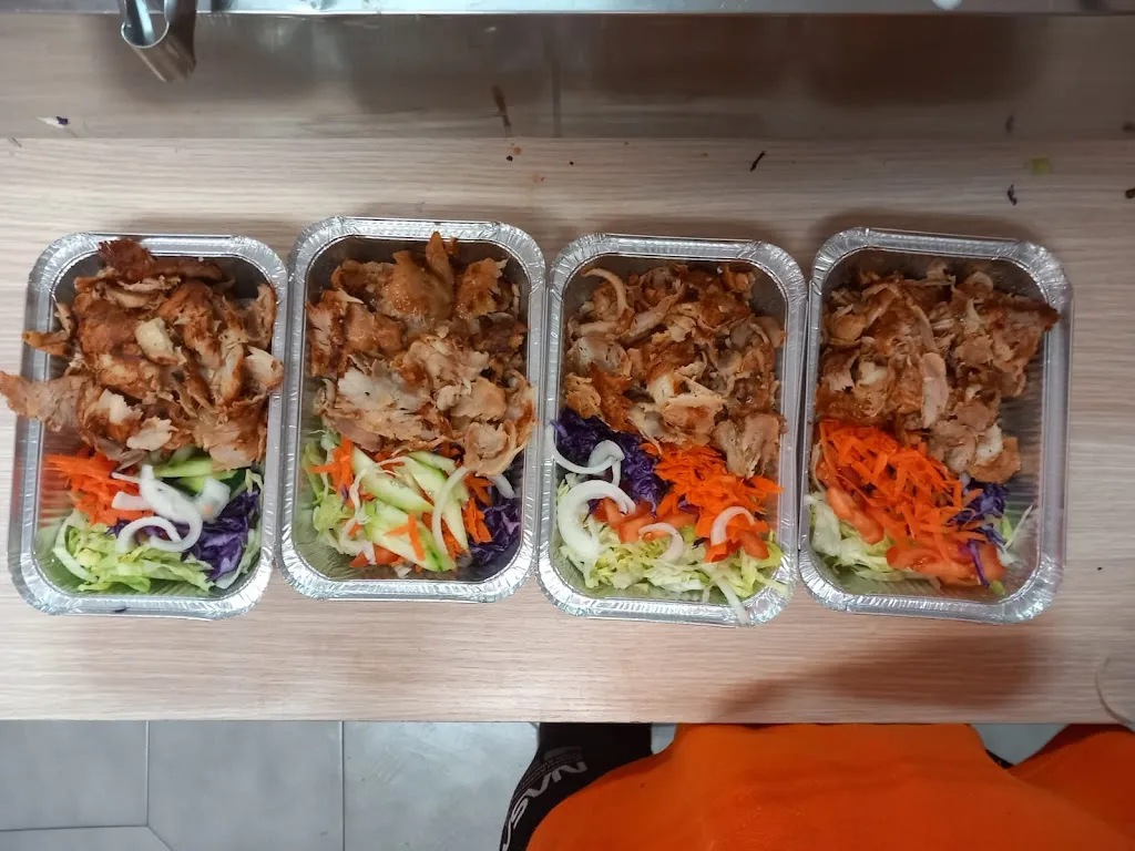 Much kebab حلال کباب_Domusnovas_slider_image_3