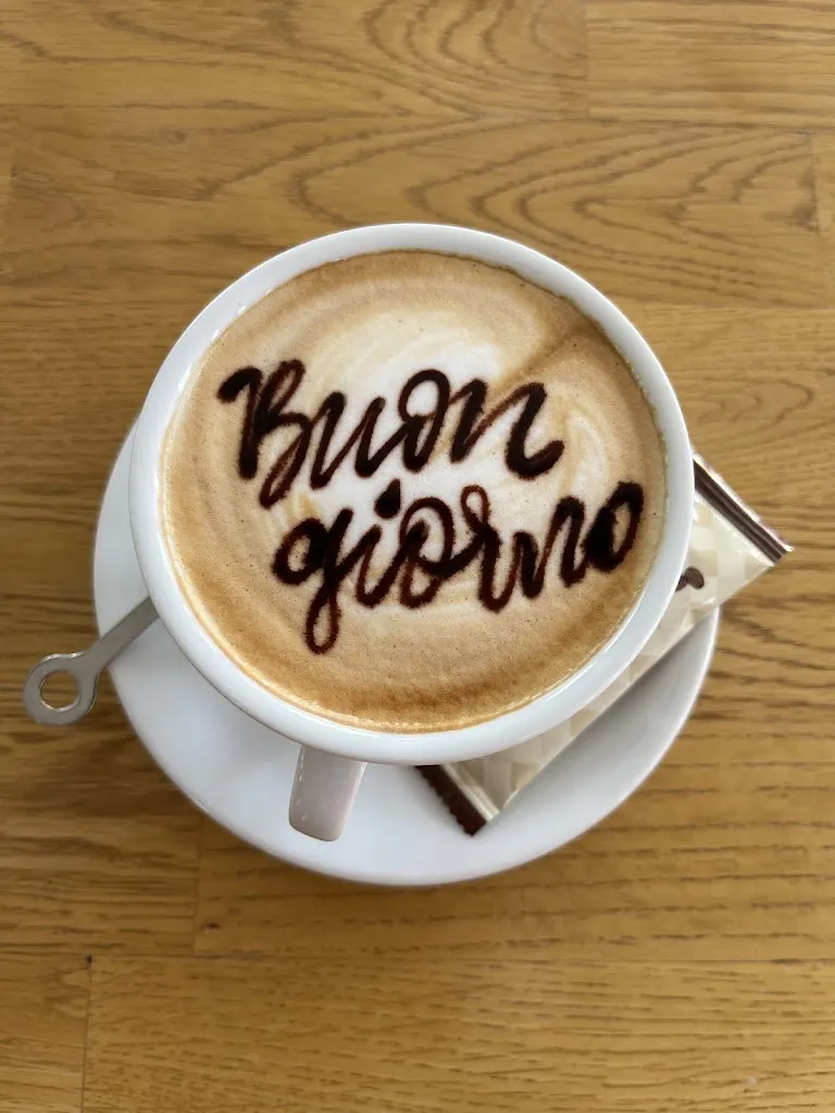 Ganga Vandenberg_Guess Drink Caffetteria e Wine Bar_Domusnovas_review