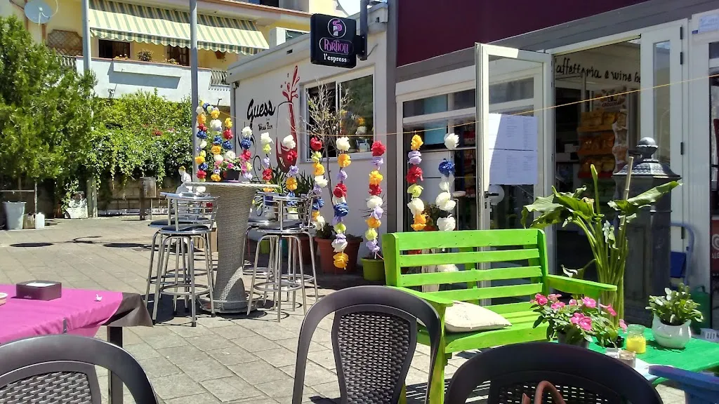 Guess Drink Caffetteria e Wine Bar restaurant in Domusnovas